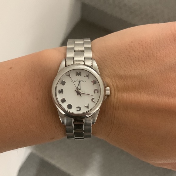Marc Jacobs watch stainless steel white face - Picture 3 of 3